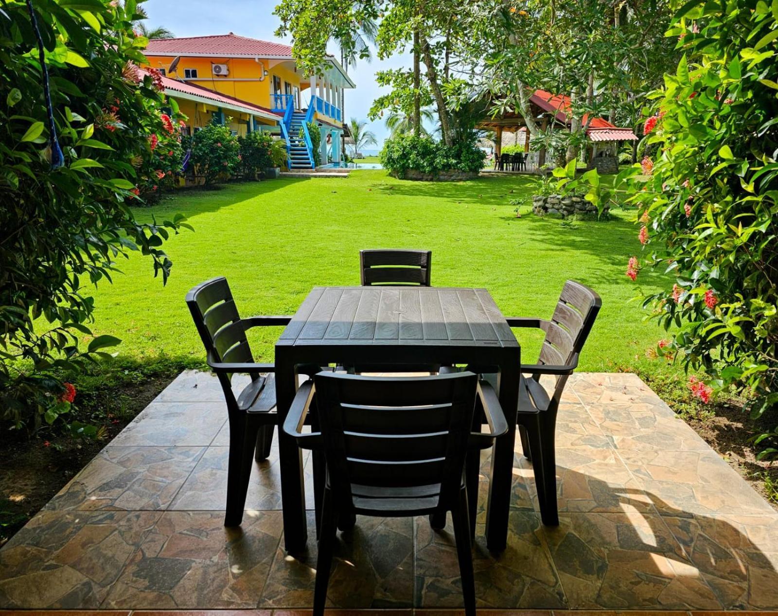 Las Lajas Beach Resort Esterno foto