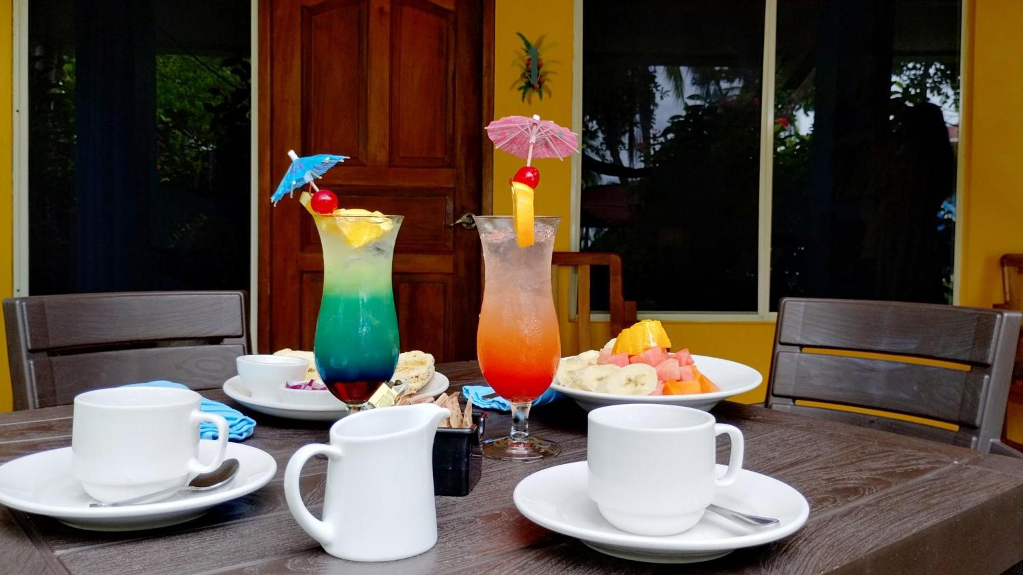 Las Lajas Beach Resort Esterno foto
