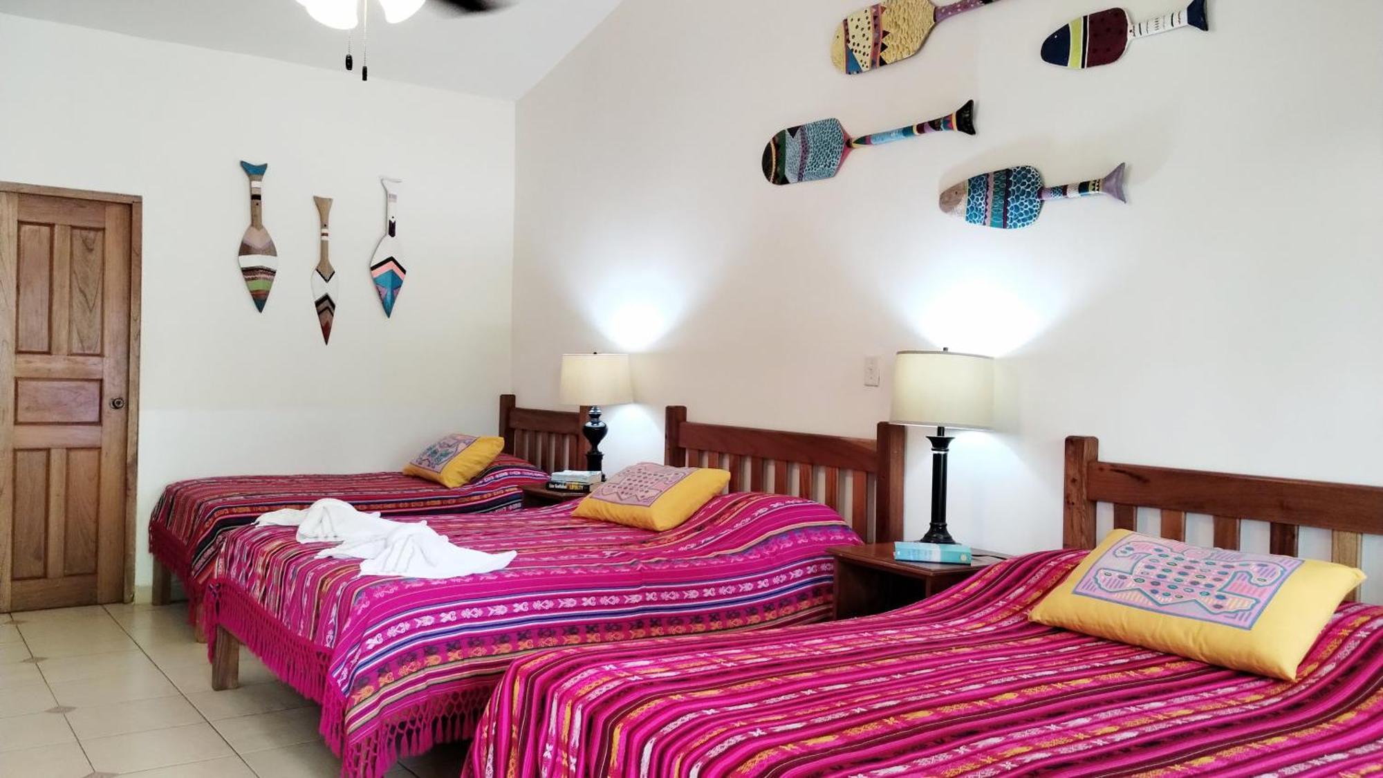 Las Lajas Beach Resort Esterno foto