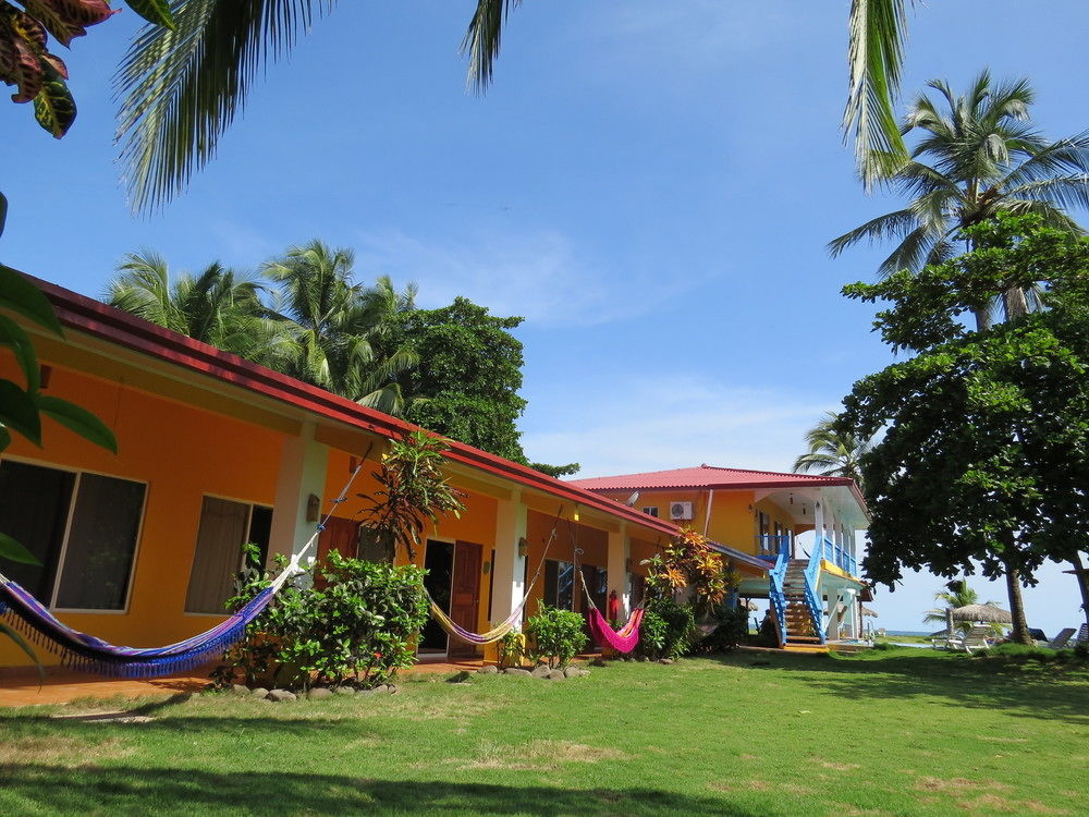 Las Lajas Beach Resort Esterno foto